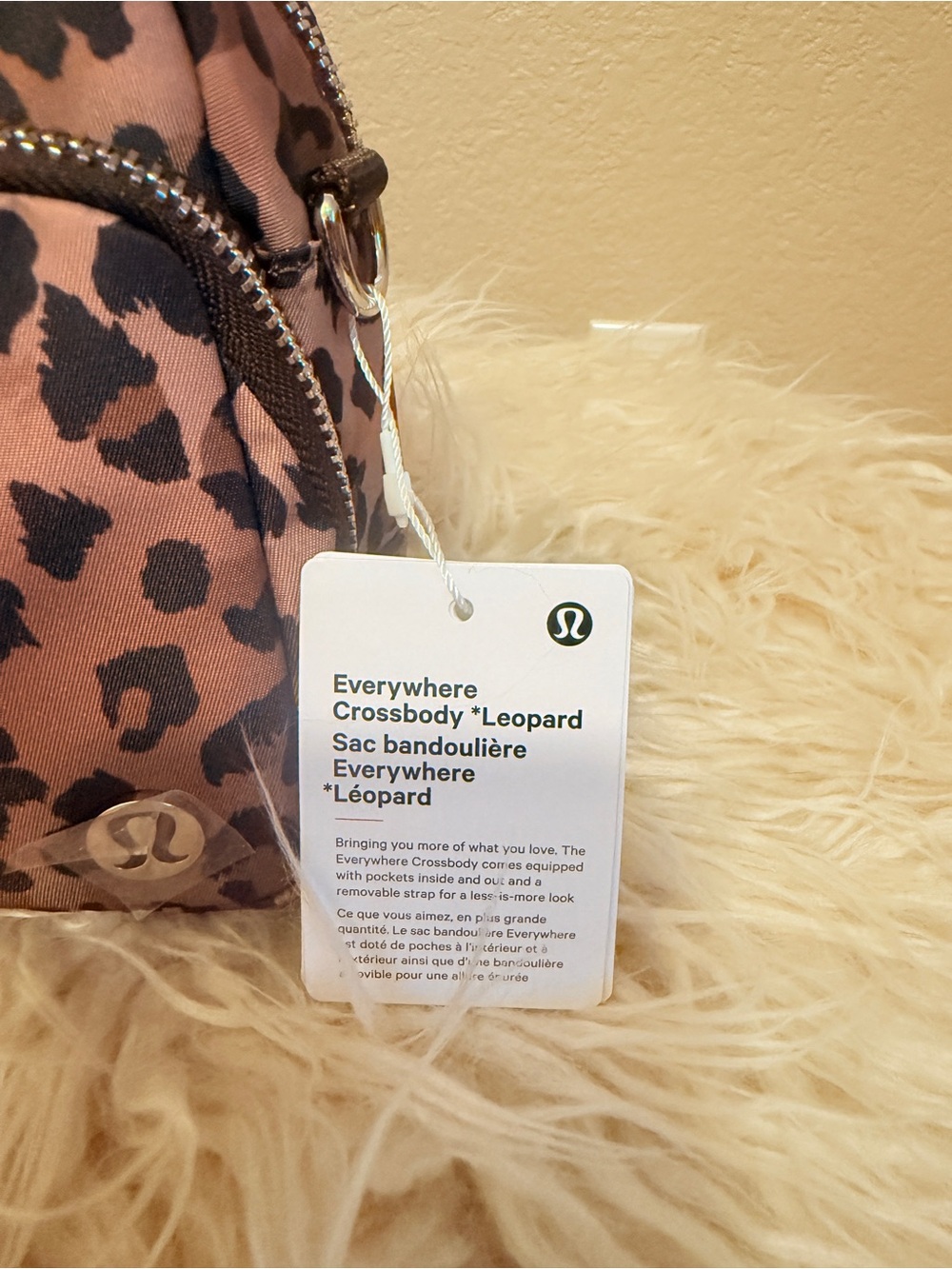 Lululemon Everywhere Printed Crossbody Bag in Pink Leopard - Picture 5 of 8